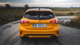 Ford Focus ST 2.3 Ecoboost 280 KM - galeria redakcyjna - widok z ty?u