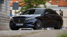 Porównanie: Audi A6 Limousine TDI quattro vs Mercedes Klasa E 220 d 4MATIC. Niemiecka klasyka