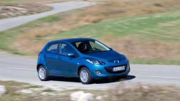 Mazda 2 Facelifting - wersja 5-drzwiowa - widok z przodu