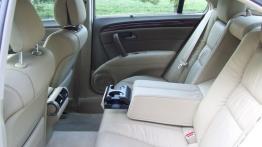 Honda Legend - tylna kanapa