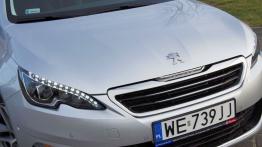 Peugeot 308 II SW 1.2 PureTech 130KM - galeria redakcyjna - maska zamknięta