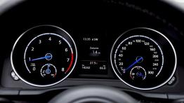 Volkswagen Scirocco R 2.0 TSI 280 KM - galeria redakcyjna - zestaw wskaźników