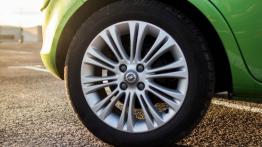 Opel Corsa D Facelifting 1.2 LPG - galeria redakcyjna - koło