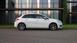 Citroen C4 II Hatchback 5d 2.0 HDi 150KM - galeria redakcyjna - prawy bok