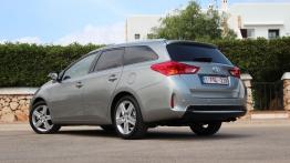 Toyota Auris II Touring Sports - galeria redakcyjna - widok z tyłu