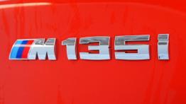 BMW Seria 1 F20-F21 Hatchback 3d M 135i 320KM - galeria redakcyjna - emblemat
