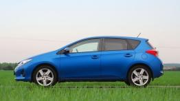Toyota Auris II Hatchback 5d Valvematic 130 132KM - galeria redakcyjna - lewy bok