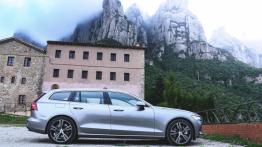 Volvo V60 - galeria redakcyjna - prawy bok