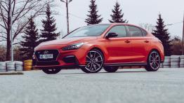 Hyundai i30 Fastback N Performance 2.0 T-GDI 275 KM - galeria redakcyjna - lewy bok