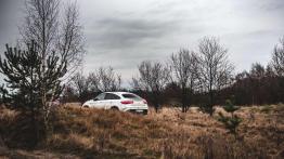 Mercedes na torze w Bednarach - prezentacja dynamiczna