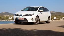 Toyota Auris Touring Sports - luka wypełniona