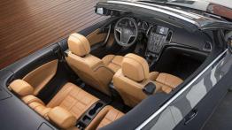 Opel Cascada zmienia znaczek i wybiera się do USA