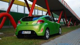Hyundai Veloster Coupe 1.6 GDI 140KM - galeria redakcyjna - widok z tyłu