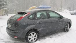 Ford Focus 2.0 TDCi Ghia - galeria redakcyjna - prawy bok