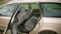 Citroen C5 Break 2.0 HDi  SX - lewy bok