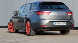 Seat Leon III CUPRA ST 2.0 TSI - galeria redakcyjna - widok z tyłu