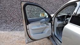 Volvo XC90 II 2.0 D5 225 KM - galeria redakcyjna - drzwi kierowcy od wewnątrz