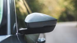 Skoda Superb Combi 2.0 TDI 190 KM - galeria redakcyjna - lewe lusterko zewnętrzne, przód