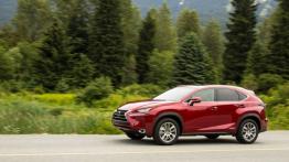 Lexus NX 300h (2015) - wersja amerykańska - lewy bok