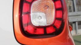 Smart fortwo III passion - galeria redakcyjna - prawy tylny reflektor - wyłączony