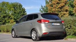 Kia Carens IV 1.6 GDI 135KM - galeria redakcyjna - widok z tyłu