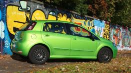 Fiat Punto Punto 2012 Hatchback 5d 0.9 TwinAir 8v 85KM - galeria redakcyjna - prawy bok