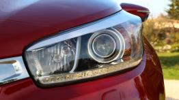 Kia pro_ceed II - galeria redakcyjna - lewy przedni reflektor - wyłączony