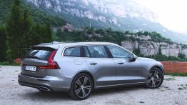 Volvo V60 - galeria redakcyjna - prawy bok