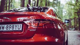 Jaguar XE - galeria redakcyjna - widok z ty?u