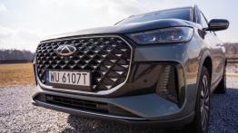 Chery Tiggo 8 Super Hybrid Prestige nie jest złe, lecz padło ofiarą większego brata