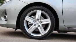 Toyota Auris Touring Sports - luka wypełniona