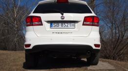 Fiat Freemont SUV 2.0 Multijet II 16v 140KM - galeria redakcyjna - widok z tyłu