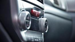 Subaru Forester III Terenowy 2.0D 147KM - galeria redakcyjna - panel sterowania wentylacją i nawiewe