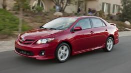 Toyota Corolla po liftingu - wersja USA - widok z przodu