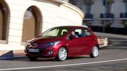 Mazda 2 Facelifting - wersja 3-drzwiowa - widok z przodu