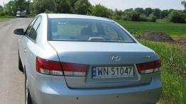Hyundai Sonata 2.4 Elegance - widok z tyłu
