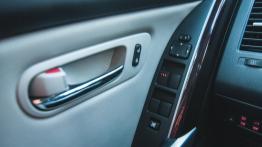 Mazda CX-9 3.7 V6 277 KM - galeria redakcyjna - drzwi kierowcy od wewnątrz