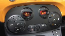 Fiat 500 II 1.3 Multijet 16V 95KM - galeria redakcyjna - panel sterowania wentylacją i nawiewem