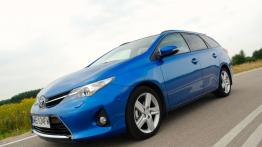 Toyota Auris II Touring Sports Valvematic 130 - galeria redakcyjna - lewy bok