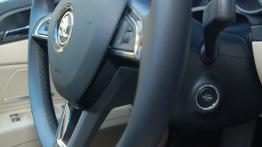 Skoda Superb II Kombi Facelifting - galeria redakcyjna - kierownica