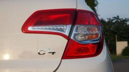 Citroen C4 II Hatchback 5d 2.0 HDi 150KM - galeria redakcyjna - prawy tylny reflektor - wyłączony