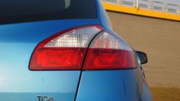 Renault Megane III Hatchback Facelifting 1.2 TCe 115KM - galeria redakcyjna - prawy tylny reflektor 