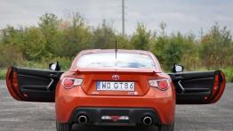 Toyota GT86 Coupe 2.0 Boxer 200KM - galeria redakcyjna - widok z tyłu