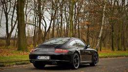 Porsche 911 997 Coupe - galeria redakcyjna - widok z tyłu