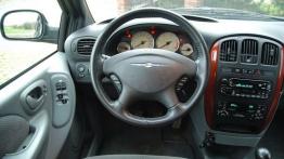 Chrysler Voyager V 2.5 CRD 143KM - galeria redakcyjna - kokpit