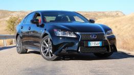 Lexus GS IV 300h F Sport 223KM - galeria redakcyjna - widok z przodu