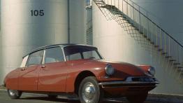 Citroen DS - Z kosmosu? Z nieba? Na pewno nie z tego świata