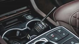 Mercedes na torze w Bednarach - prezentacja dynamiczna