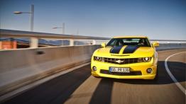 Chevrolet Camaro Coupe - wersja europejska - widok z przodu
