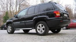 Jeep Grand Cherokee 2.7 CRD - widok z tyłu